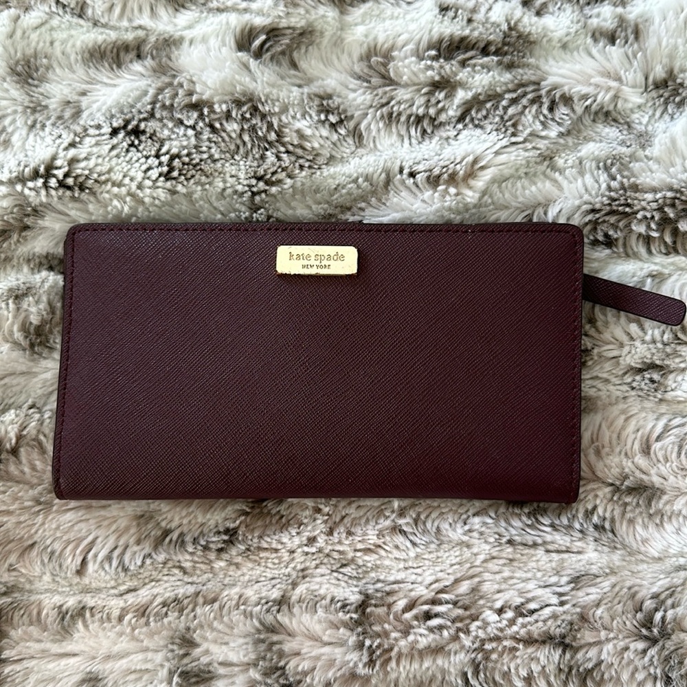 Kate Spade NY Saffiano Wallet